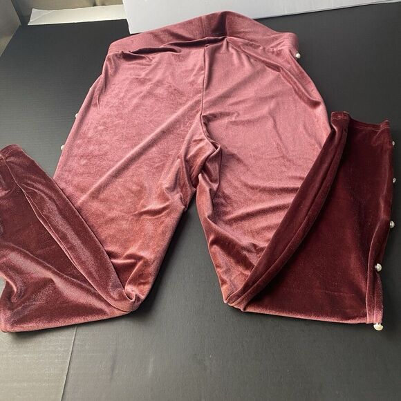 Torrid Platinum Velvet Leggings Pearl Accents Soft Size 2 Womens Athletic Used - Picture 12 of 13